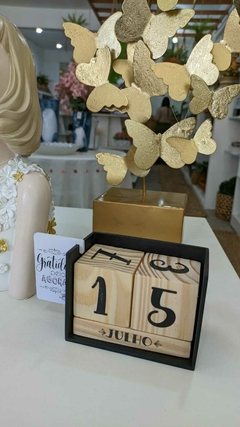 Imagem do CALENDÁRIO PERMANENTE COM TAG QUE OS DIAS FELIZES...8X11X6