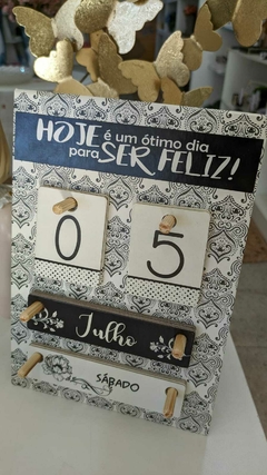 CALENDÁRIO PERMANENTE DE MESA ARABESCO PRETO