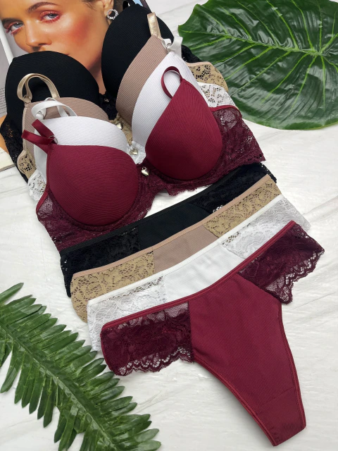 Conjunto redondo con encaje