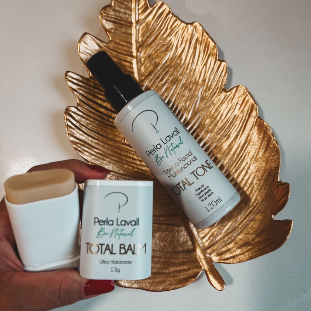 Kit Pós-Sol Total Care: Alívio e Renovação para Sua Pele em Instantes