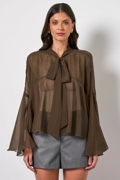 BLUSA EM CHIFFON SILK TOUCH - comprar online