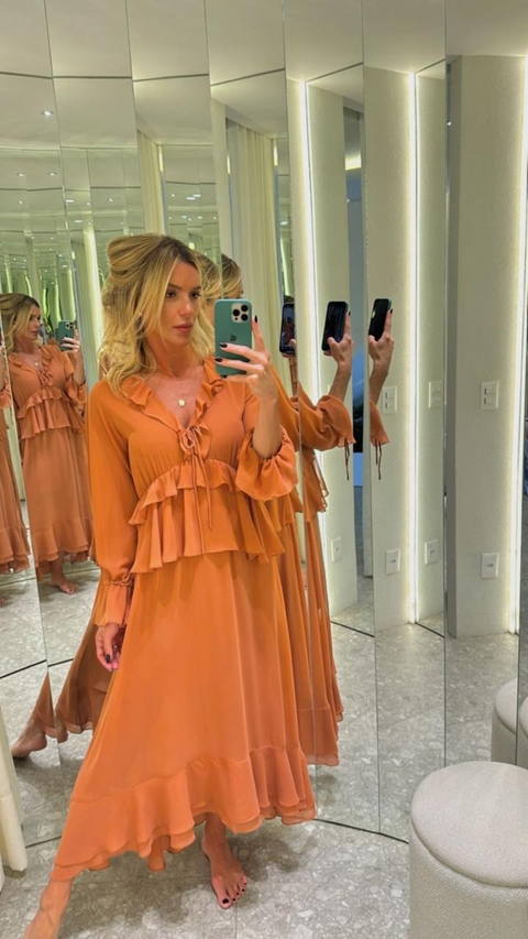 VESTIDO LONGO DE BABADO