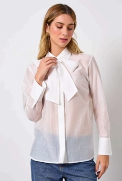 CAMISA COM AMARRAÇÃO NO DECOTE - AMARRAÇÃO REMOVIVEL - comprar online