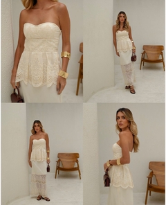 CONJ. BLUSA E SAIA LONGA na internet