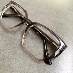 Imagem do Clover Grau Acetato translúcido oversized cinza