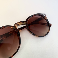 Clover casual acetato redondo tartaruga
