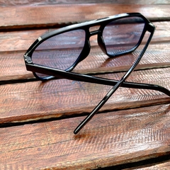 Clover Aviator acetato preto lentes azuis na internet