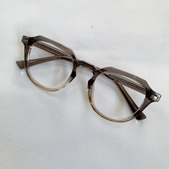 Armação de grau acetato oversized degrade cinza na internet