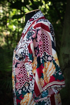 Kimono Estampado de Viscose Flores na internet