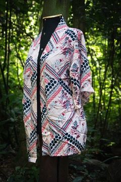 Kimono Estampado de Viscose Flores da Floresta