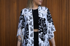 Kimono Estampado de Viscose Borboletas - comprar online