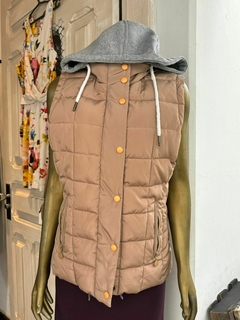 Colete puffer tom terroso gorro *P/M