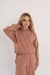 Molecropped Capuz Liso Mocha Mousse na internet