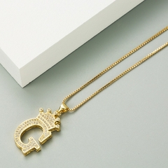 Coroa Alfabeto Pingente DOURADO