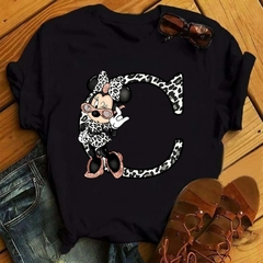 Camiseta feminina estampada de alta qualidade com combinação de letras e nome na internet