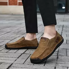Sapatos masculinos casuais confortáveis deslizamento em mocassins de couro apar