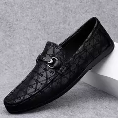 2022 novos mocassins pretos de couro masculino alta qualidade designer sapatos m na internet