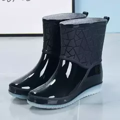 Botas mujer 2023 botas femininas da moda ao ar livre sapatos de chuva novos anti - comprar online