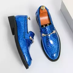 Sapatos de couro brilhantes para homens, mocassins luxuosos, sapatos de banquete
