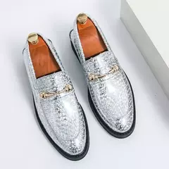 Sapatos de couro brilhantes para homens, mocassins luxuosos, sapatos de banquete - loja online