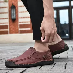 Sapatos masculinos casuais confortáveis deslizamento em mocassins de couro apar - Show Drop