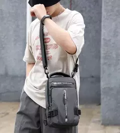 Homens de náilon mochila peito pacote ombro com porta carregamento usb viagem m na internet