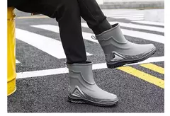 Botas de chuva impermeáveis unissex, sapatos de borracha, reforçados, elegante