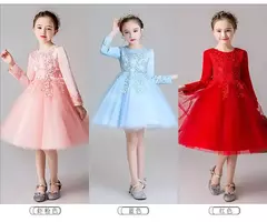 Meninas jovens casamento princesa elegante festa formal outono natal aniversári na internet
