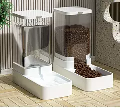 Imagem do Alimentador automático para gatos e dispensador de água com recipiente de arma