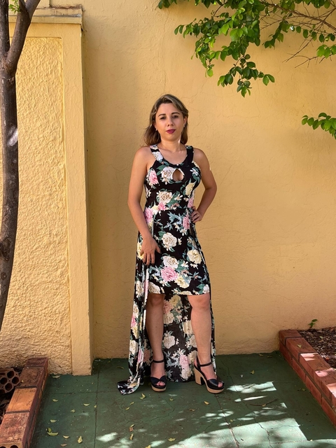 Mullet Dress Vestido Curto na frente e Longo atrás - Veste 36