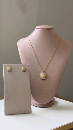 Conjunto Chanel Cravejado - Banho Ouro 18K - comprar online