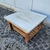 Mesa ratona con patina blanca en internet