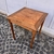 Mesa cuadrada rústica