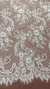Renda Chantilly Com Ramos Off White na internet