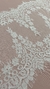 Bico de Renda Chantilly Floral Em Zigue-Zague Off White (peça com 3m) - comprar online