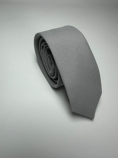 Gravata Lisa Cinza Textura Minimalista