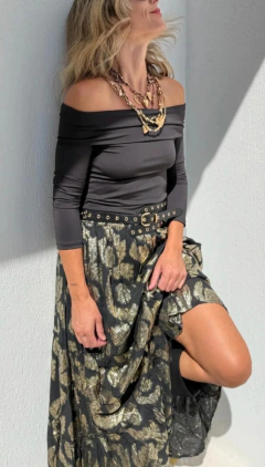 Falda larga India