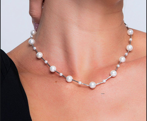 Colar Choker com Pérolas de Tamanhos Variados Semi-Joias