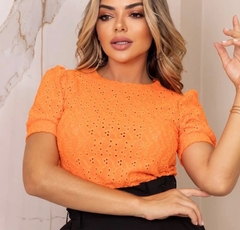 BLUSA LESIE DE MALHA na internet
