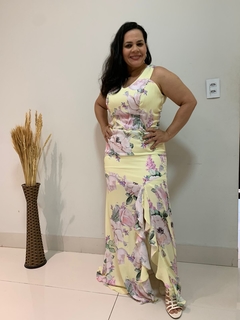 VESTIDO COM FENDA