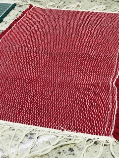 Tapete Tambaú Vermelho 0.64 X 0.41