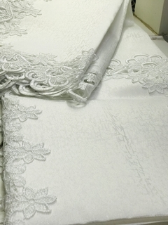 Toalha de Mesa Importada Branca 1.50 X 2.20 na internet