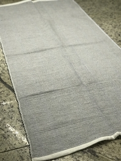 Tapete Beira de Cama em Malha 1,40 m x 0,90 cm - loja online