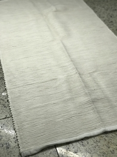 Imagem do Tapete Beira de Cama em Malha 1,40 m x 0,90 cm