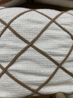 Capa de Almofada Boho quadrada 45cm x 45cm. na internet