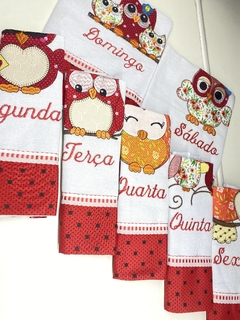 Kit 7 peças Pano de Prato Aplicado Semaninha, Vermelho Coruja - comprar online