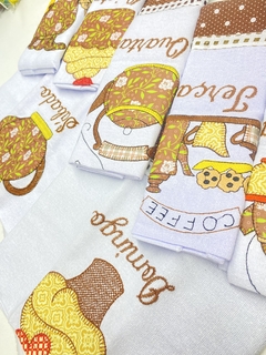 Kit 7 peças Pano de Prato Aplicado Semaninha, Marrom Coffee - comprar online