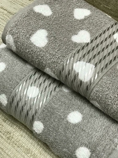 Kit Toalha de Banho Coração ou Poá + Toalha Rosto Coração ou Poá Döhler na internet