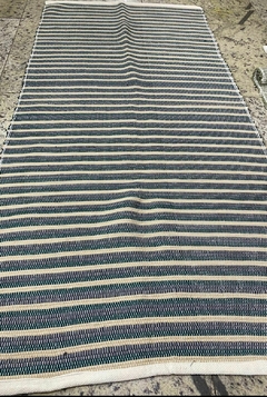 Tapete Beira de Cama em Malha 1,40 m x 0,90 cm - Irmãs Têxtil