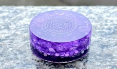 Orgonite com espiral em cores variadas na internet
